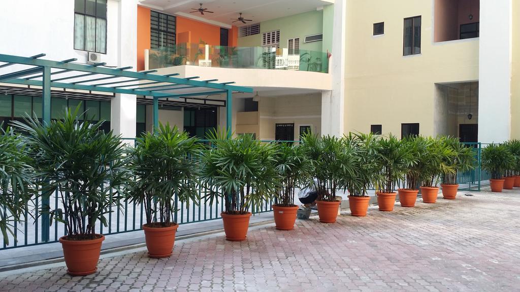 Baguss Hotel And Serviced Apartment Johor Bahru Zewnętrze zdjęcie