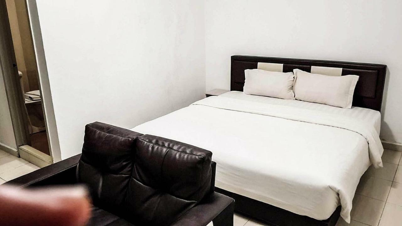 Baguss Hotel And Serviced Apartment Johor Bahru Zewnętrze zdjęcie